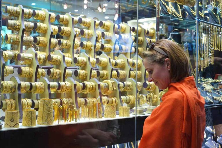 Dubai Gold Souk  – Buy Gold from Gold Souk