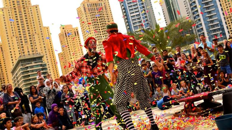 How to save money when traveling to Dubai?