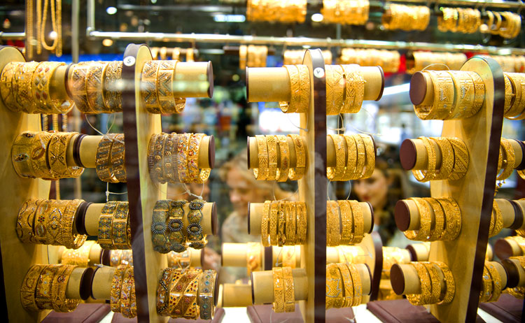 Dubai gold price slip down, Dh140 for 22k